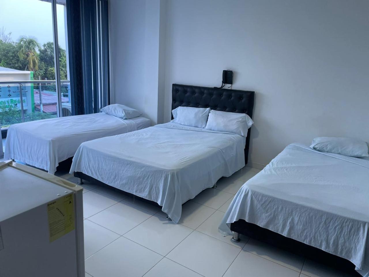 Hotel Palma Roja Granada  Ngoại thất bức ảnh