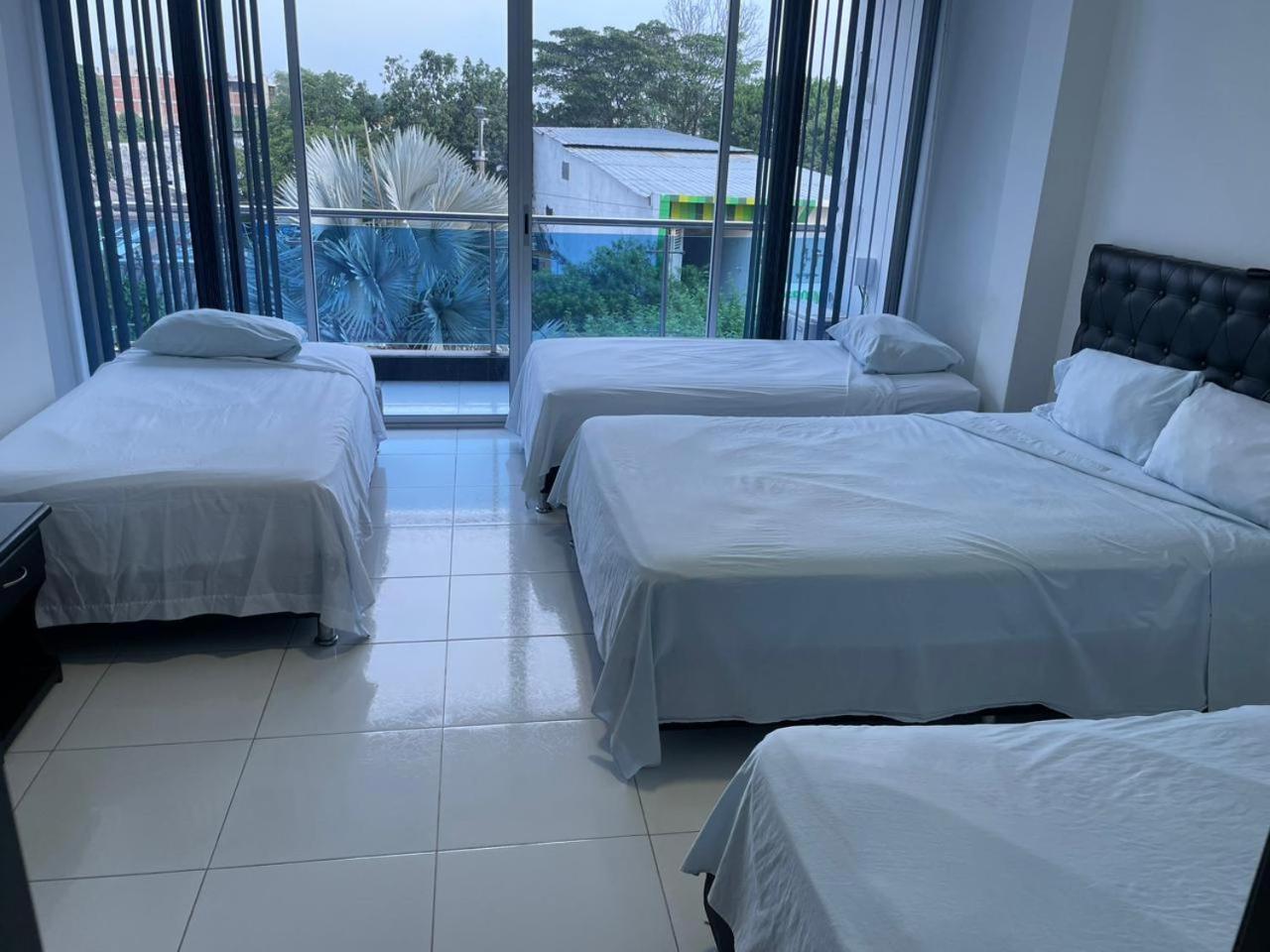 Hotel Palma Roja Granada  Ngoại thất bức ảnh