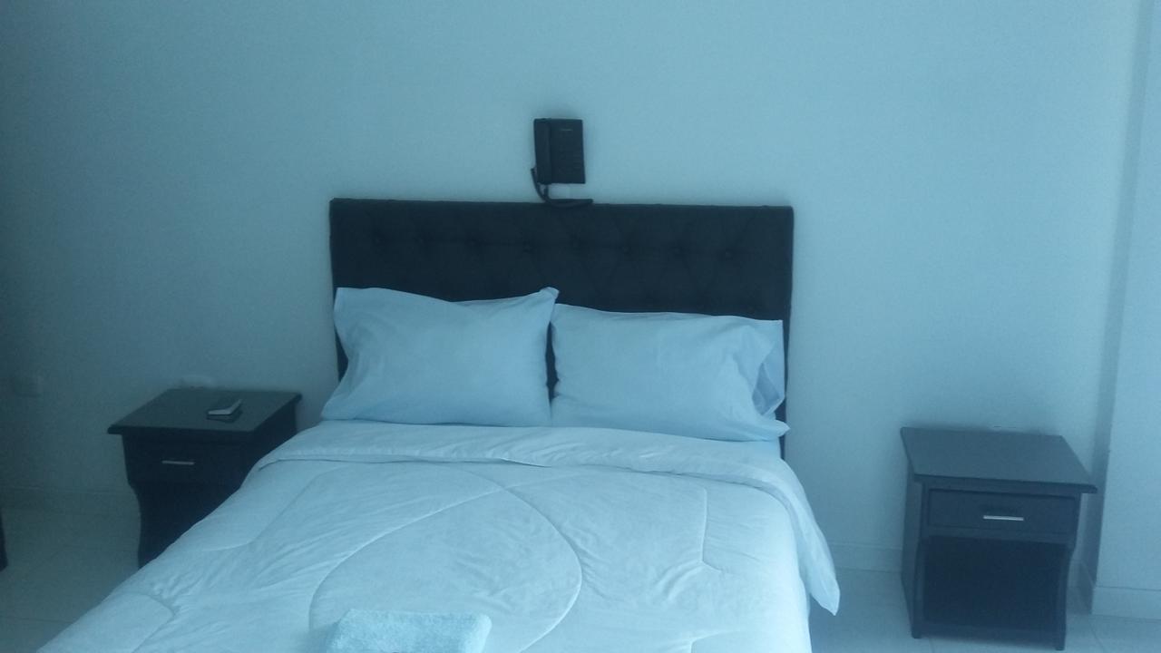 Hotel Palma Roja Granada  Ngoại thất bức ảnh