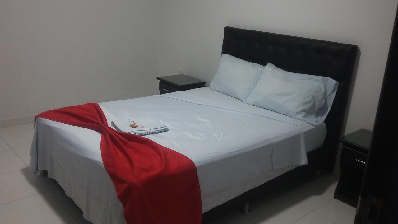 Hotel Palma Roja Granada  Ngoại thất bức ảnh