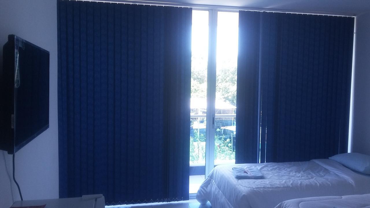 Hotel Palma Roja Granada  Ngoại thất bức ảnh